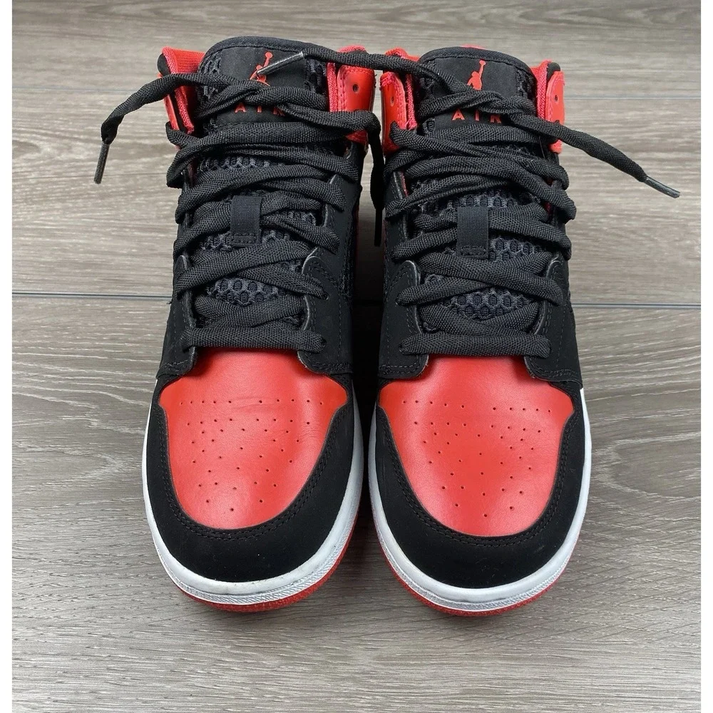 Nike Air Jordan 1‎ Flight Black Red 364781-017 Youth 6.5Y Sneakers
